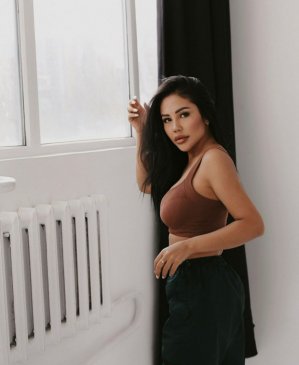 Юлина, 29
